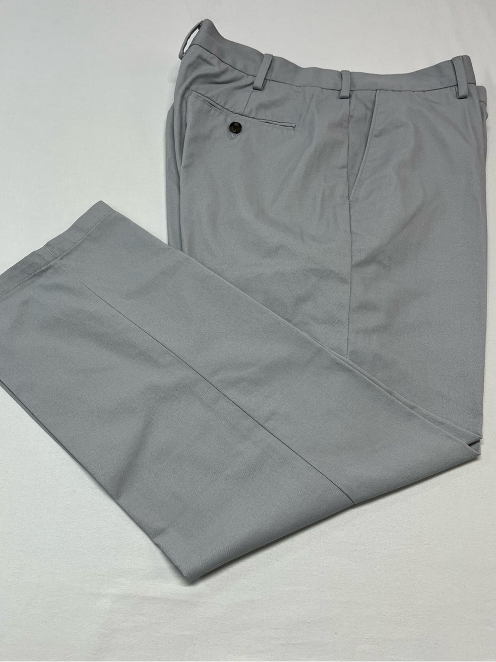 Men’s Light Gray Classic Straight Dress Pants 40x28L travel office casual 1130